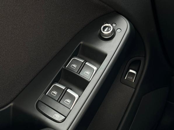 Audi A4 IV (B8) Рестайлинг с пробегом 2013 года, цена 1 115 700 рублей, 184262 км, седан, Автокод Объявления