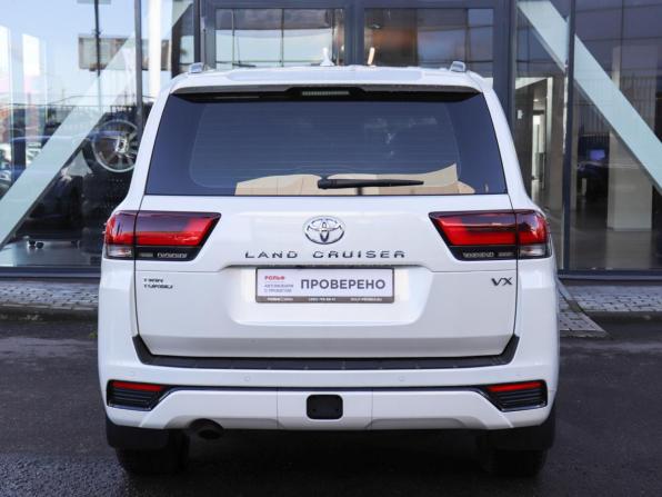 Toyota Land Cruiser 300 Series с пробегом 2022 года, цена 9 378 000 рублей, 28197 км, внедорожник, Автокод Объявления