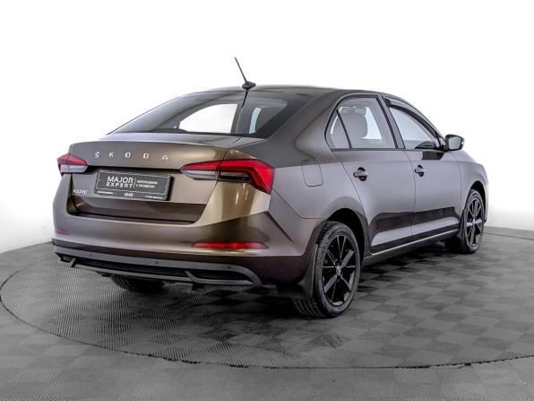 Skoda Rapid II с пробегом 2021 года, цена 1 716 000 рублей, 52946 км, лифтбек, Автокод Объявления