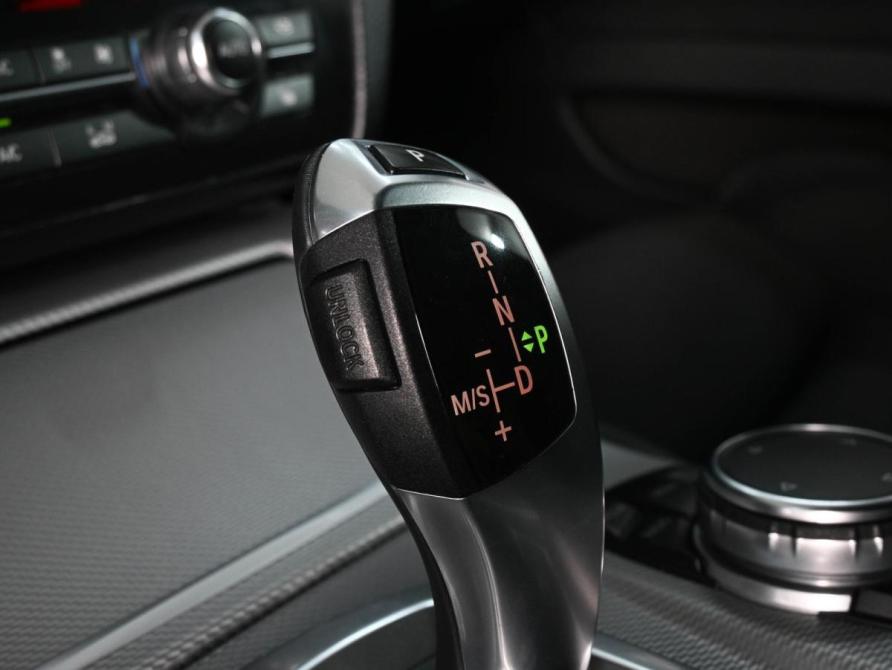 BMW 5 серии VI (F10/F11/F07) Рестайлинг Ростов-на-Дону  - изображение 17