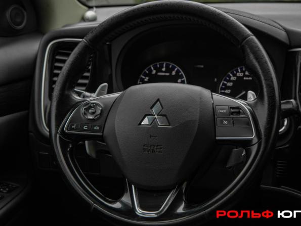 Mitsubishi Outlander III Рестайлинг 2 с пробегом 2015 года, цена 1 298 000 рублей, 293499 км, внедорожник, Автокод Объявления