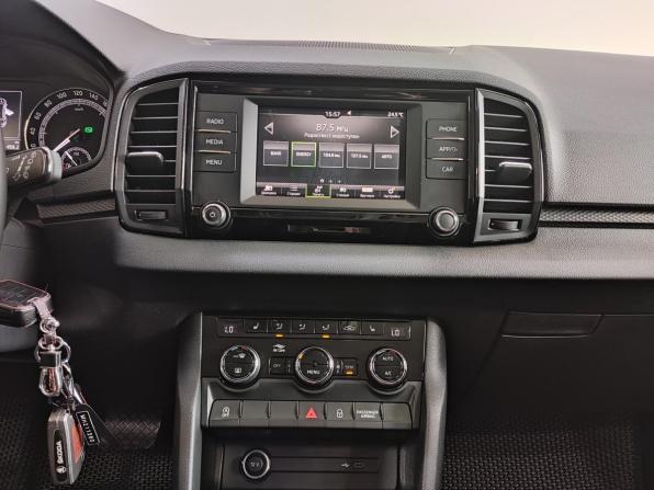 Skoda Karoq I с пробегом 2021 года, цена 2 580 000 рублей, 69271 км, внедорожник, Автокод Объявления