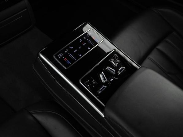 Audi A8 IV (D5) с пробегом 2019 года, цена 3 649 055 рублей, 135802 км, седан, Автокод Объявления
