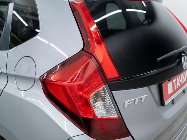 Honda Fit III с пробегом 2013 года, цена 1 015 000 рублей, 93000 км, хэтчбек, Автокод Объявления