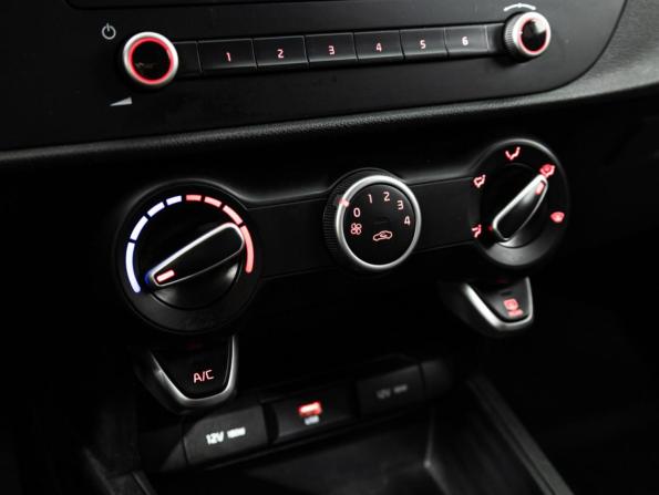 Kia Rio IV Рестайлинг с пробегом 2021 года, цена 1 329 777 рублей, 176520 км, хэтчбек, Автокод Объявления