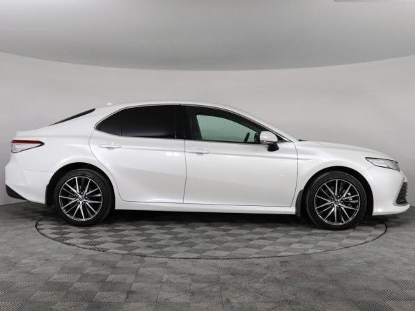 Toyota Camry VIII (XV70) Рестайлинг с пробегом 2022 года, цена 3 400 000 рублей, 58718 км, седан, Автокод Объявления