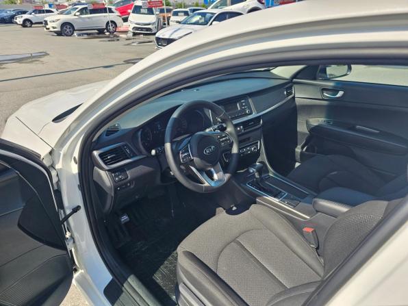 Kia Optima IV Рестайлинг с пробегом 2018 года, цена 1 684 995 рублей, 163401 км, седан, Автокод Объявления