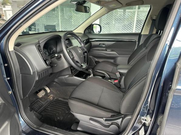 Mitsubishi Outlander III Рестайлинг 3 с пробегом 2021 года, цена 2 545 000 рублей, 20500 км, внедорожник, Автокод Объявления