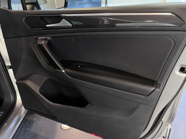 Volkswagen Tiguan II с пробегом 2018 года, цена 2 510 000 рублей, 130831 км, внедорожник, Автокод Объявления