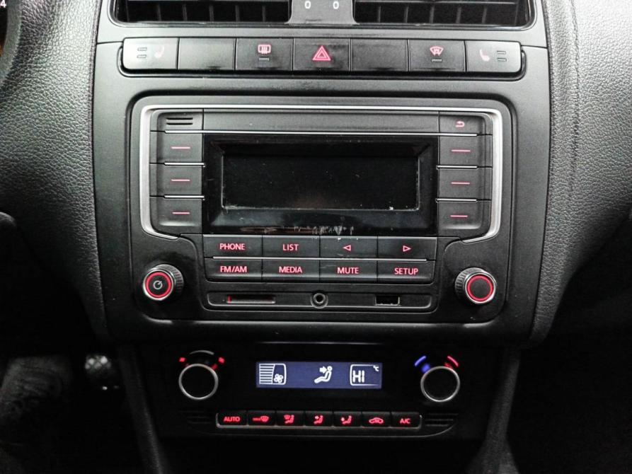 Volkswagen Polo V Рестайлинг Казань  - изображение 18