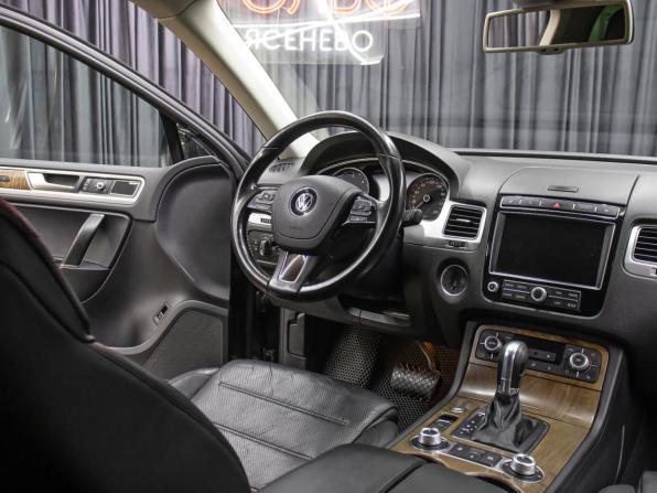 Volkswagen Touareg II Рестайлинг с пробегом 2015 года, цена 3 498 000 рублей, 120300 км, внедорожник, Автокод Объявления