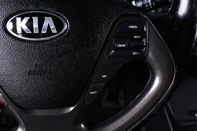 Kia Cerato III с пробегом 2015 года, цена 1 019 000 рублей, 228000 км, седан, Автокод Объявления