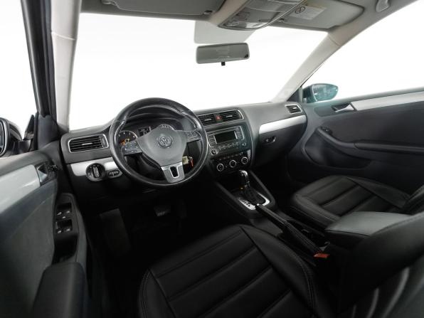 Volkswagen Jetta VI с пробегом 2013 года, цена 740 000 рублей, 209268 км, седан, Автокод Объявления