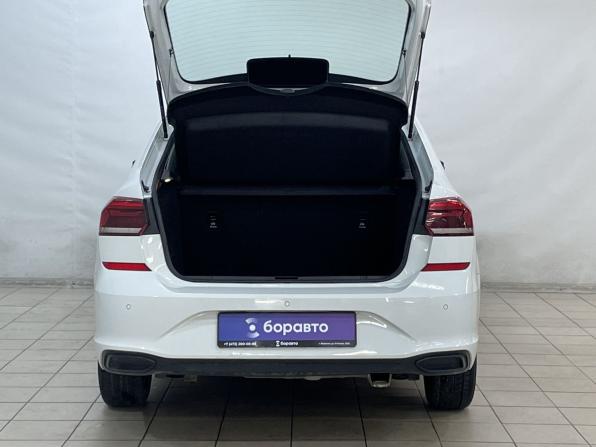 Volkswagen Polo VI с пробегом 2022 года, цена 1 669 000 рублей, 69816 км, лифтбек, Автокод Объявления