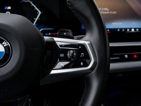 BMW 5 серии VIII (G60/G61/G68) с пробегом 2023 года, цена 6 750 000 рублей, 39342 км, седан, Автокод Объявления