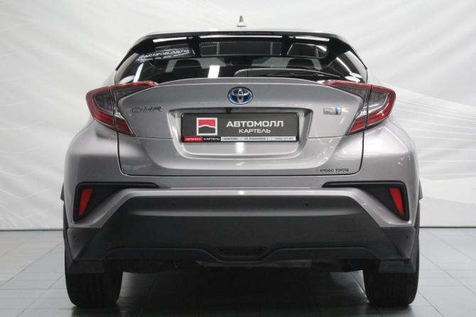 Toyota C-HR I с пробегом 2018 года, цена 1 999 000 рублей, 82399 км, внедорожник, Автокод Объявления