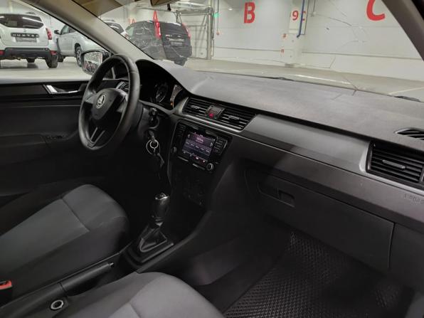 Skoda Rapid I Рестайлинг с пробегом 2018 года, цена 1 170 000 рублей, 202855 км, лифтбек, Автокод Объявления