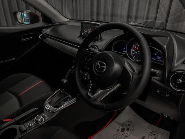 Mazda Demio IV (DJ) с пробегом 2016 года, цена 1 170 000 рублей, 59000 км, хэтчбек, Автокод Объявления