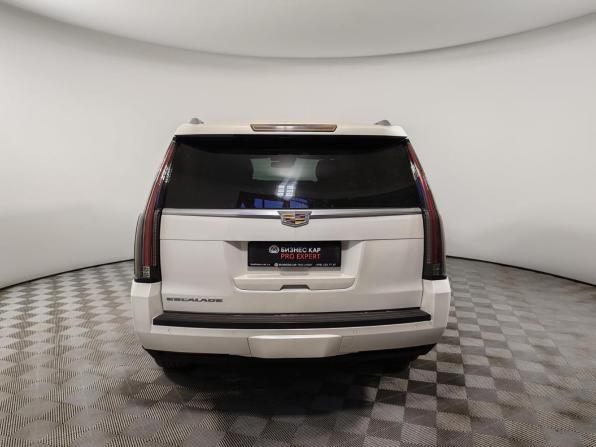 Cadillac Escalade IV с пробегом 2015 года, цена 2 500 000 рублей, 253776 км, внедорожник, Автокод Объявления