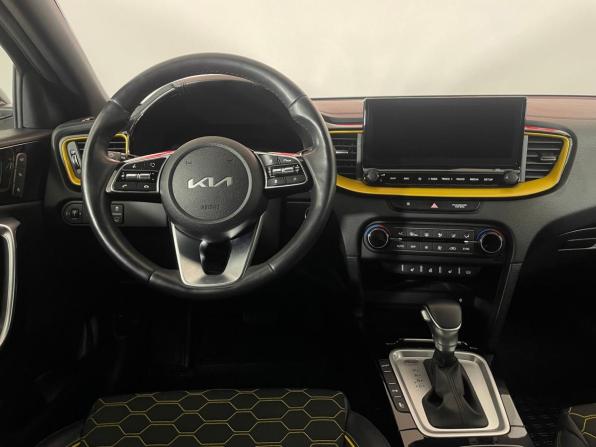 Kia XCeed I с пробегом 2021 года, цена 2 231 000 рублей, 62262 км, хэтчбек, Автокод Объявления