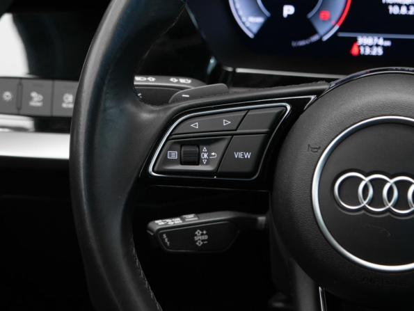 Audi A3 IV (8Y) с пробегом 2021 года, цена 3 100 000 рублей, 39872 км, хэтчбек, Автокод Объявления