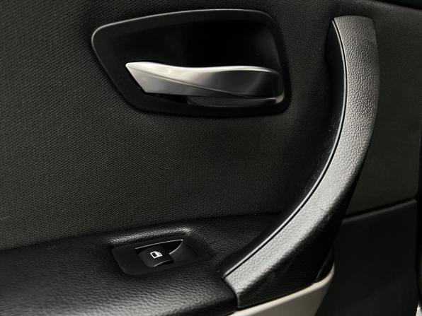 BMW 3 серии V (E90/E91/E92/E93) с пробегом 2006 года, цена 899 000 рублей, 180498 км, седан, Автокод Объявления