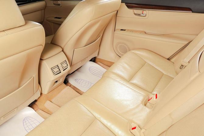 Lexus ES VI с пробегом 2014 года, цена 2 649 000 рублей, 261000 км, седан, Автокод Объявления