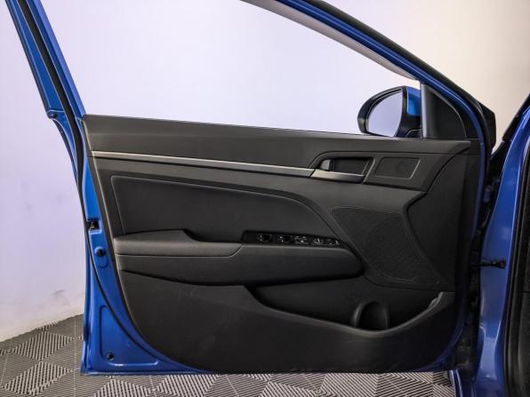 Hyundai Elantra VI (AD) с пробегом 2017 года, цена 1 800 000 рублей, 48300 км, седан, Автокод Объявления