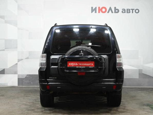 Mitsubishi Pajero IV с пробегом 2011 года, цена 1 820 000 рублей, 218357 км, внедорожник, Автокод Объявления