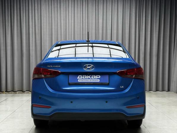 Hyundai Solaris II с пробегом 2017 года, цена 1 349 000 рублей, 120404 км, седан, Автокод Объявления