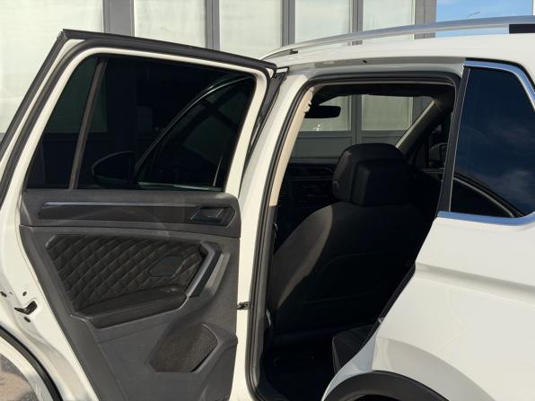 Volkswagen Tiguan II с пробегом 2018 года, цена 2 300 000 рублей, 206682 км, внедорожник, Автокод Объявления