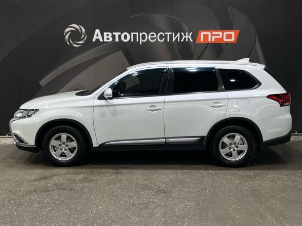 Mitsubishi Outlander III Рестайлинг 2 с пробегом 2017 года, цена 1 890 000 рублей, 113952 км, внедорожник, Автокод Объявления