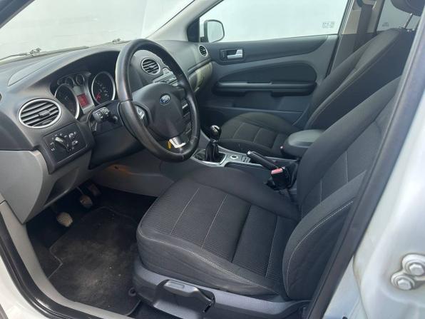 Ford Focus II Рестайлинг с пробегом 2008 года, цена 295 000 рублей, 306950 км, хэтчбек, Автокод Объявления
