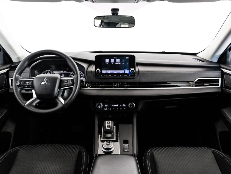Mitsubishi Outlander IV Санкт-Петербург  - изображение 12