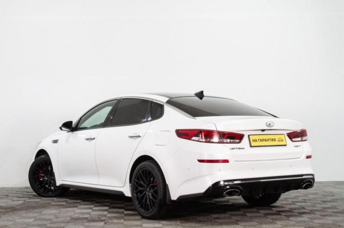 Kia Optima IV Рестайлинг с пробегом 2018 года, цена 2 129 000 рублей, 120000 км, седан, Автокод Объявления