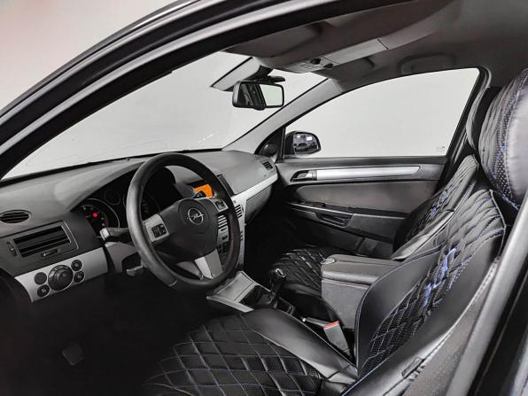 Opel Astra H Рестайлинг с пробегом 2013 года, цена 420 000 рублей, 184250 км, седан, Автокод Объявления