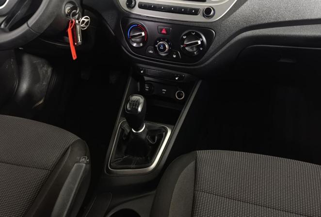 Hyundai Solaris II Рестайлинг с пробегом 2021 года, цена 1 195 000 рублей, 121657 км, седан, Автокод Объявления