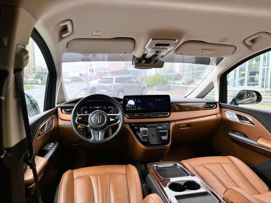 Hongqi HQ9 Санкт-Петербург  - изображение 10