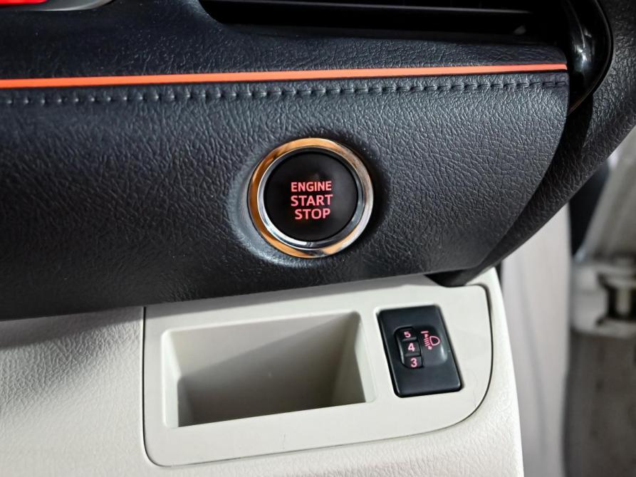 Toyota Sienta II Екатеринбург  - изображение 13