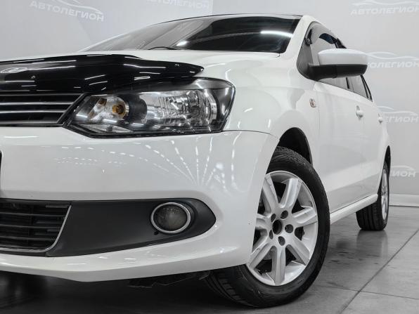 Volkswagen Polo V с пробегом 2013 года, цена 800 000 рублей, 196260 км, седан, Автокод Объявления
