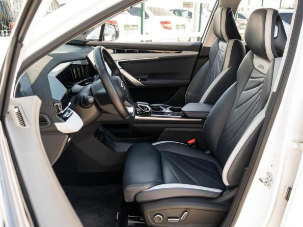 Geely Atlas II с пробегом 2024 года, цена 2 650 000 рублей, 37029 км, внедорожник, Автокод Объявления