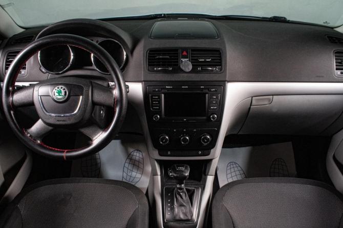 Skoda Yeti I с пробегом 2012 года, цена 759 000 рублей, 230267 км, внедорожник, Автокод Объявления