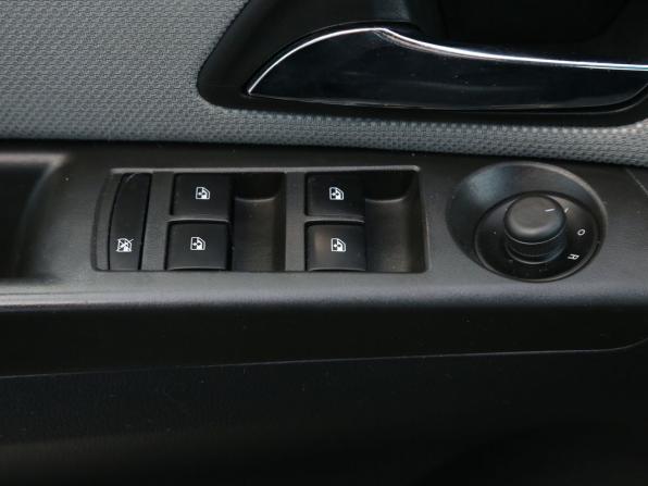 Chevrolet Cruze I Рестайлинг с пробегом 2013 года, цена 589 000 рублей, 225000 км, хэтчбек, Автокод Объявления