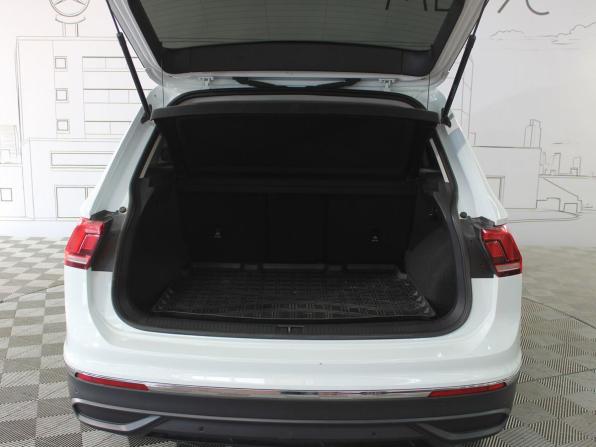 Volkswagen Tiguan II Рестайлинг с пробегом 2022 года, цена 2 850 000 рублей, 84400 км, внедорожник, Автокод Объявления