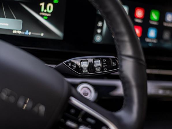 Omoda C5 I с пробегом 2023 года, цена 1 577 000 рублей, 61177 км, внедорожник, Автокод Объявления
