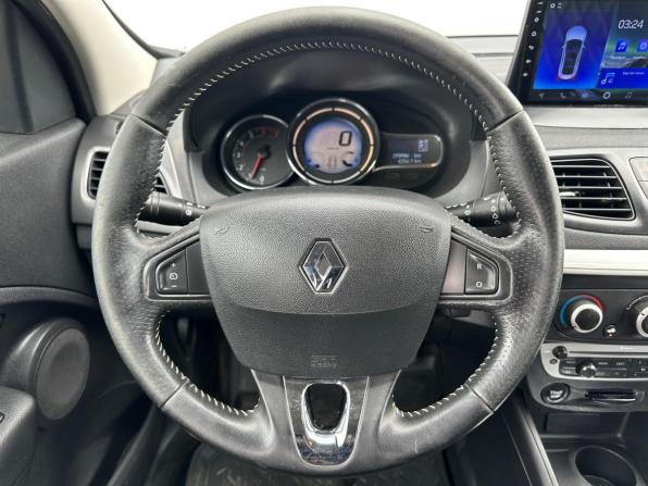 Renault Megane III Рестайлинг с пробегом 2013 года, цена 569 000 рублей, 293799 км, хэтчбек, Автокод Объявления