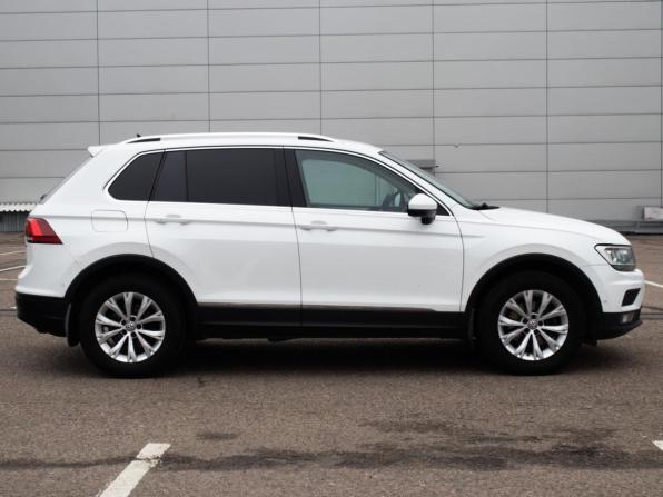 Volkswagen Tiguan II с пробегом 2017 года, цена 2 050 000 рублей, 102000 км, внедорожник, Автокод Объявления