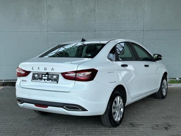 Lada (ВАЗ) Vesta I Рестайлинг (NG) с пробегом 2023 года, цена 1 100 000 рублей, 58000 км, седан, Автокод Объявления