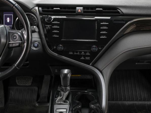Toyota Camry VIII (XV70) с пробегом 2019 года, цена 2 998 000 рублей, 44290 км, седан, Автокод Объявления