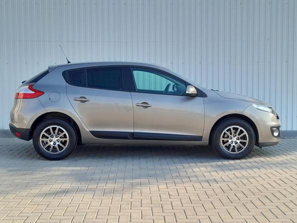 Renault Megane III Рестайлинг с пробегом 2013 года, цена 899 000 рублей, 103120 км, хэтчбек, Автокод Объявления